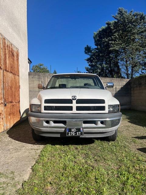 DODGE RAM 2500 - 1994 LesAnciennes.com