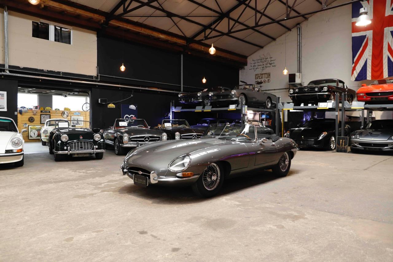 JAGUAR Type E Série 1/2 OTS - 1968 LesAnciennes.com