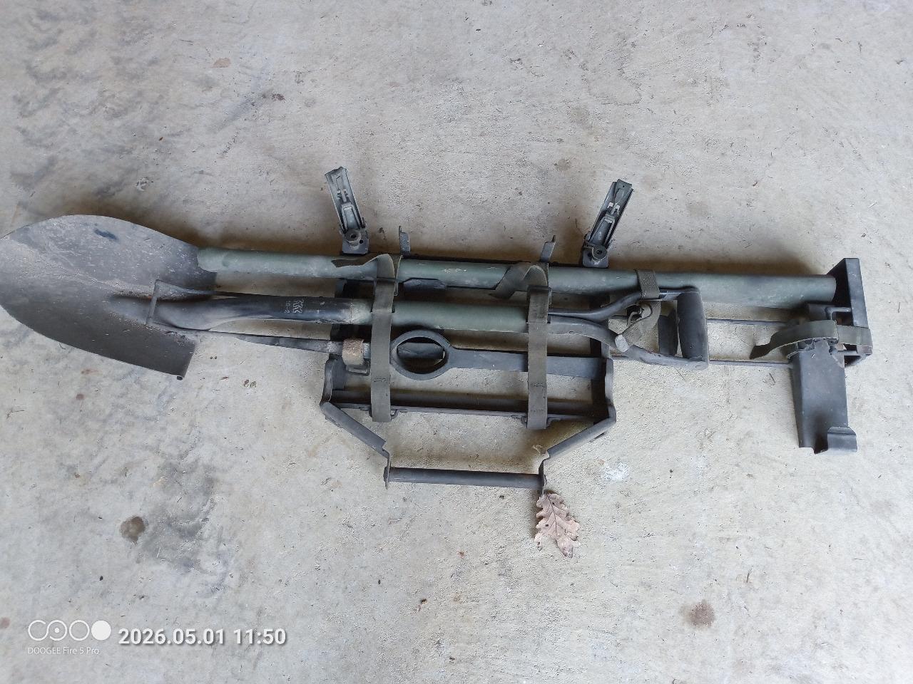 Lot de pièces HUMMER HUMVEE M998 LesAnciennes.com