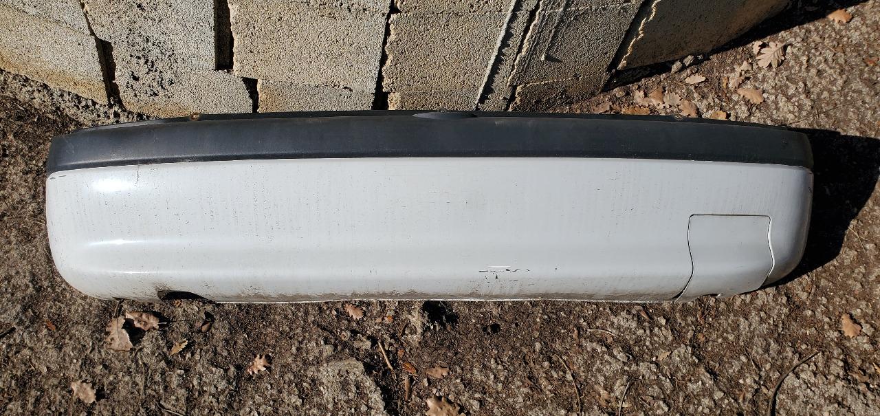 Pare-chocs arrière OPEL CORSA B LesAnciennes.com