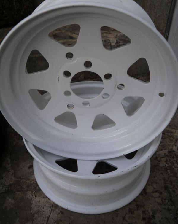 Jantes RENAULT 12 (R12) LesAnciennes.com