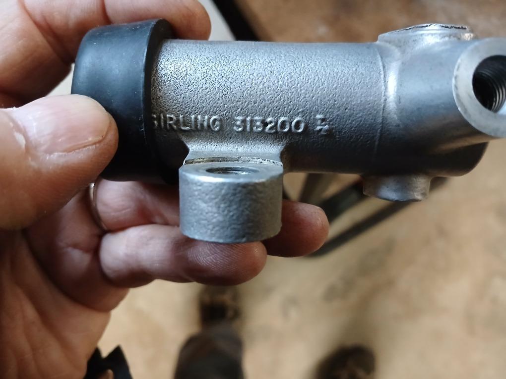 Récepteur d'embrayage LesAnciennes.com