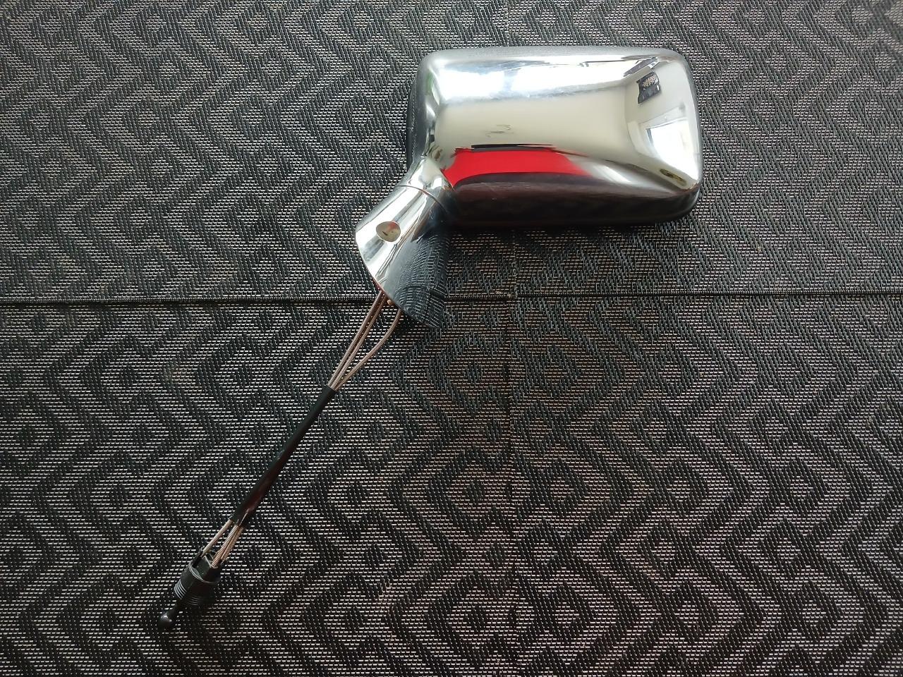 Rétroviseur gauche PEUGEOT 504 coupé cabriolet LesAnciennes.com