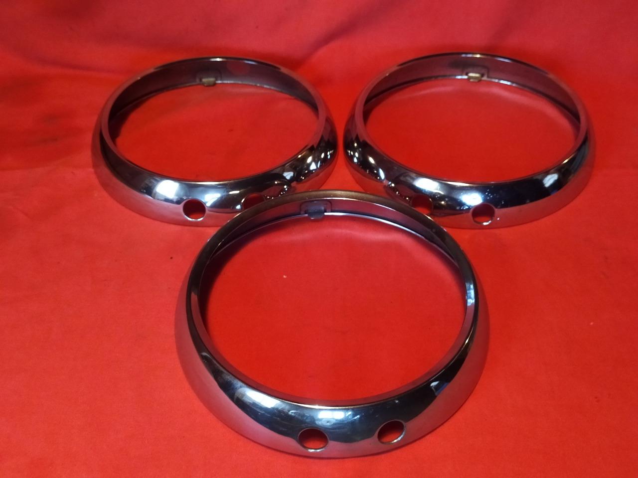 Porte de phare Citroen DS Pallas avant 1968 LesAnciennes.com