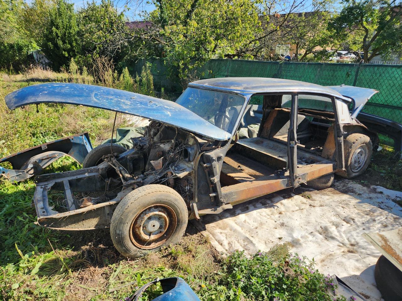 Caisse CITROEN DS 23 pallas LesAnciennes.com