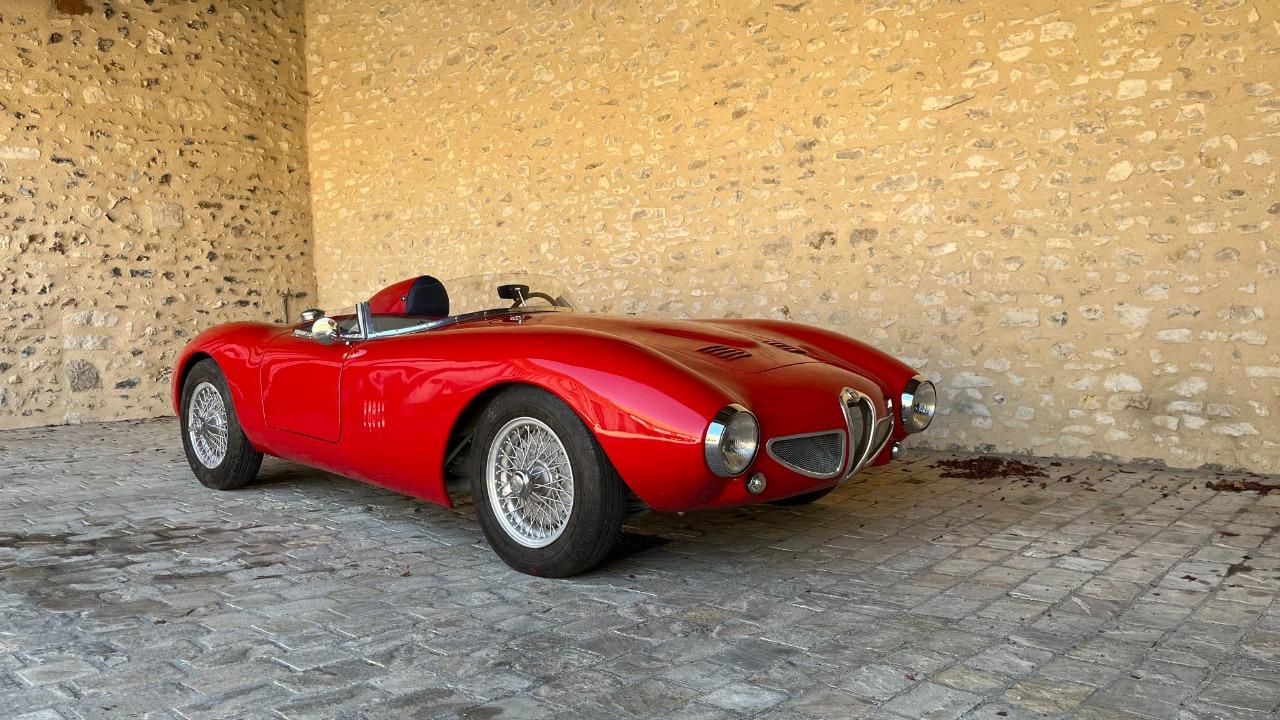 ALFA ROMEO Disco Volante par ATL - 1973 LesAnciennes.com
