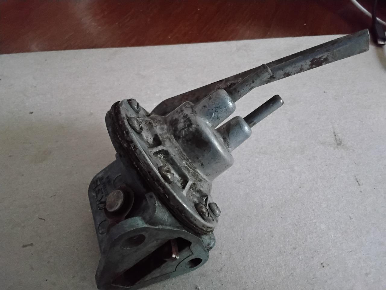 Pompe essence CITROEN 2CV ,3cv LesAnciennes.com