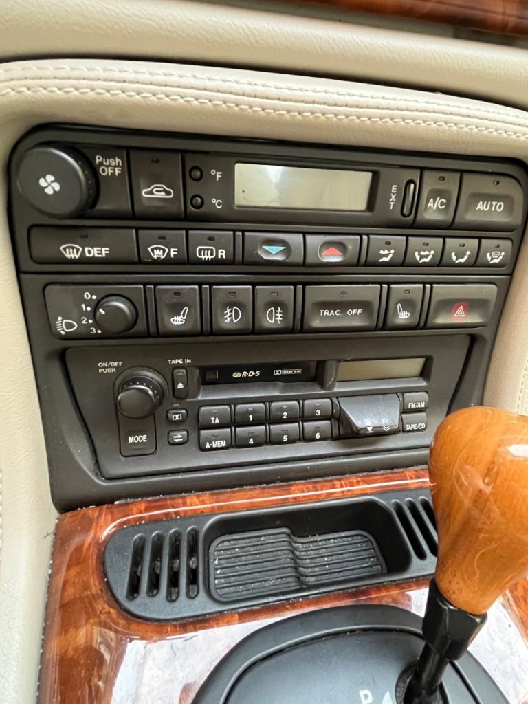 1998 JAGUAR XK8, foto 11