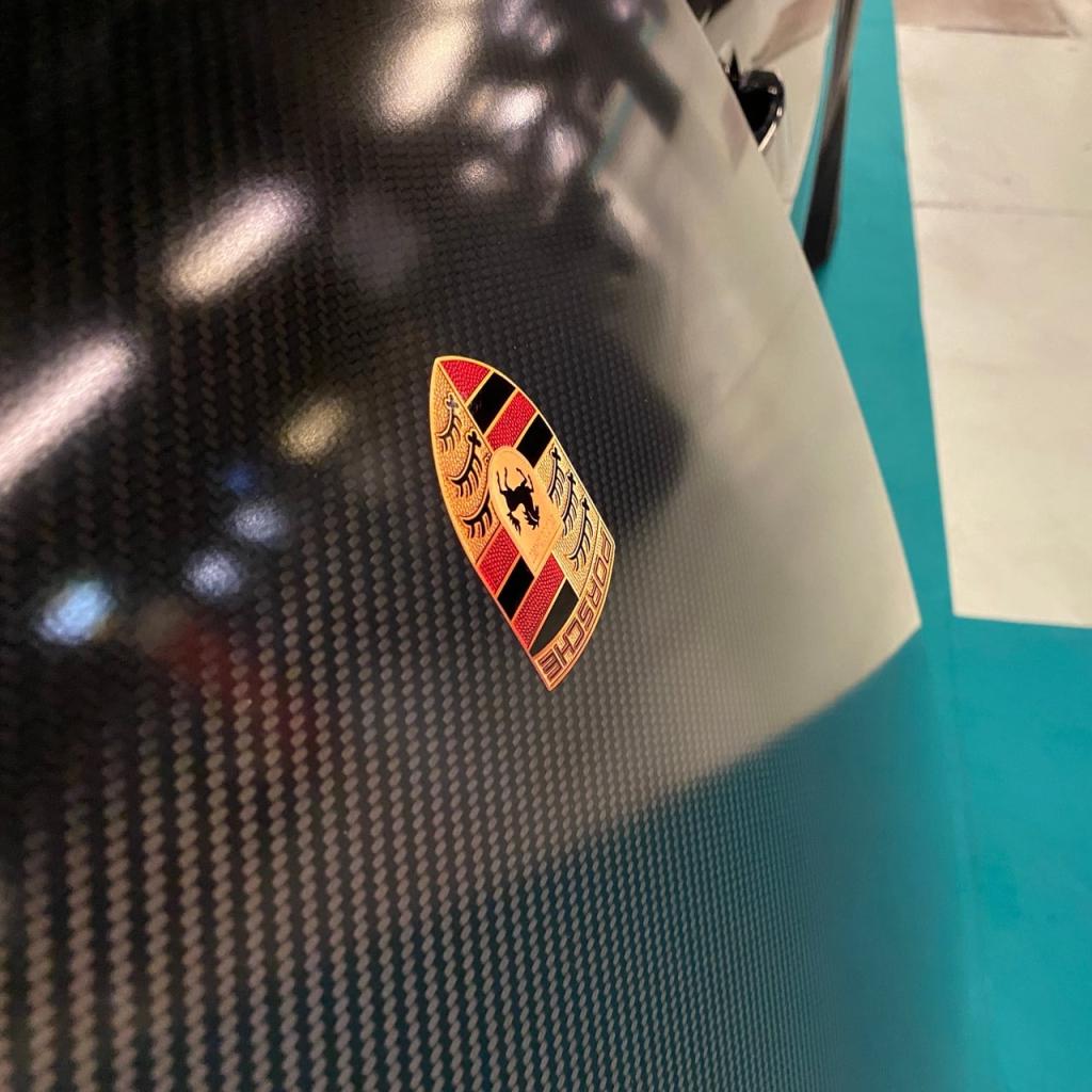 2010-2012 Porsche 911 997 GT2 RS Carbon Hood/Bonne LesAnciennes.com