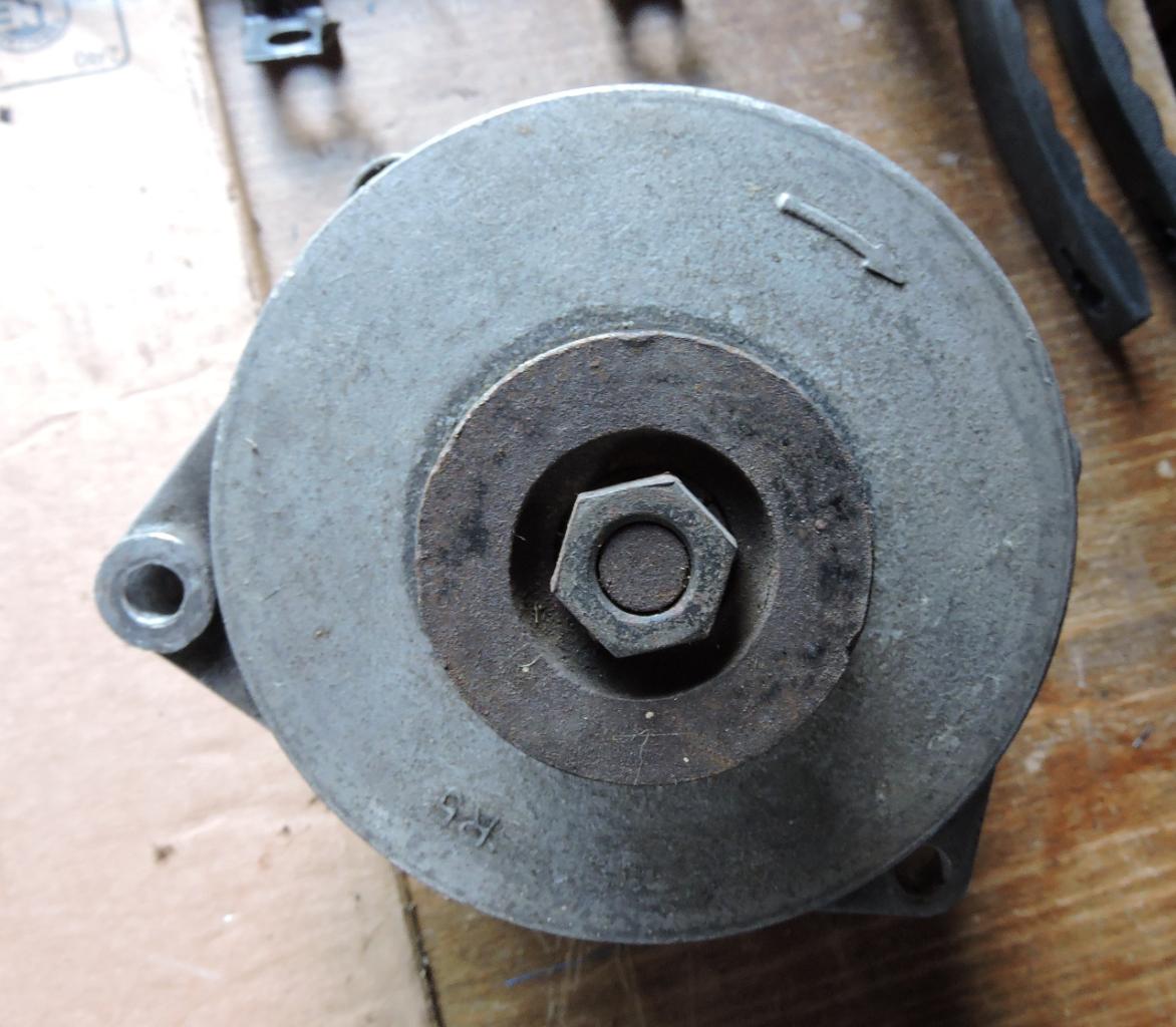 Alternateur BOSH 0120400628 LesAnciennes.com