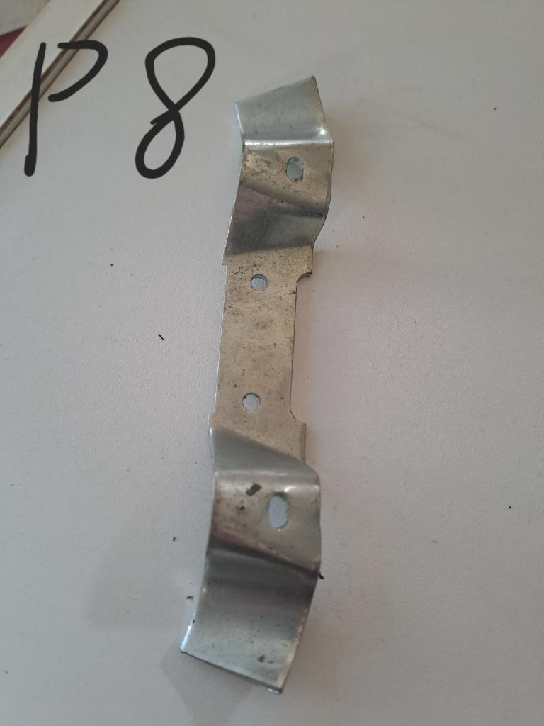 LOT DE PIECES Pour Mobylette Peugeot 103 EUR 10,00 - FR LOT DE PIECES Pour Mobylette Peugeot 103 EUR 10,00 - FR