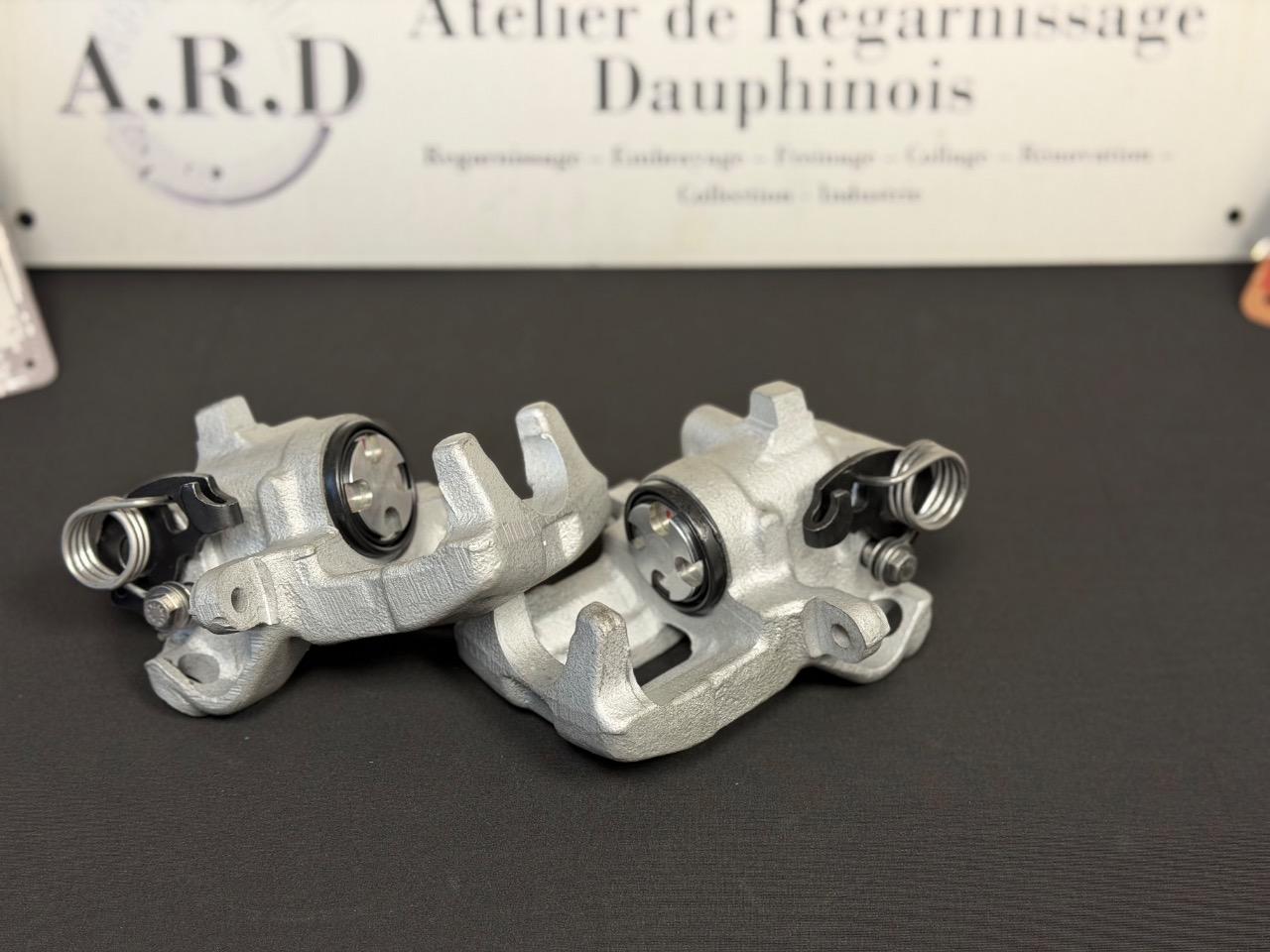 Paire d’étriers arr Lancia Delta HF LesAnciennes.com