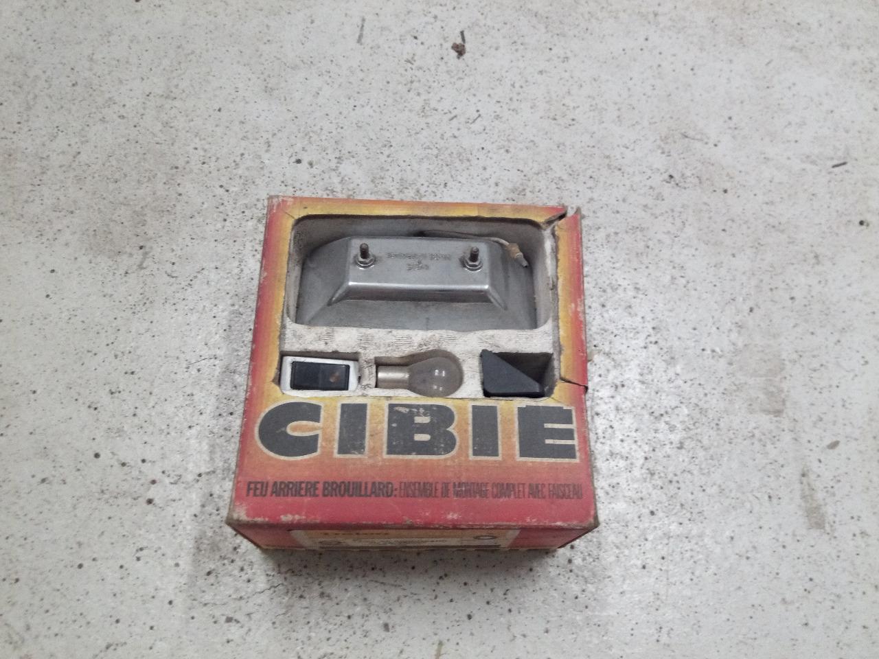 Antibrouillard CIBIE divers LesAnciennes.com