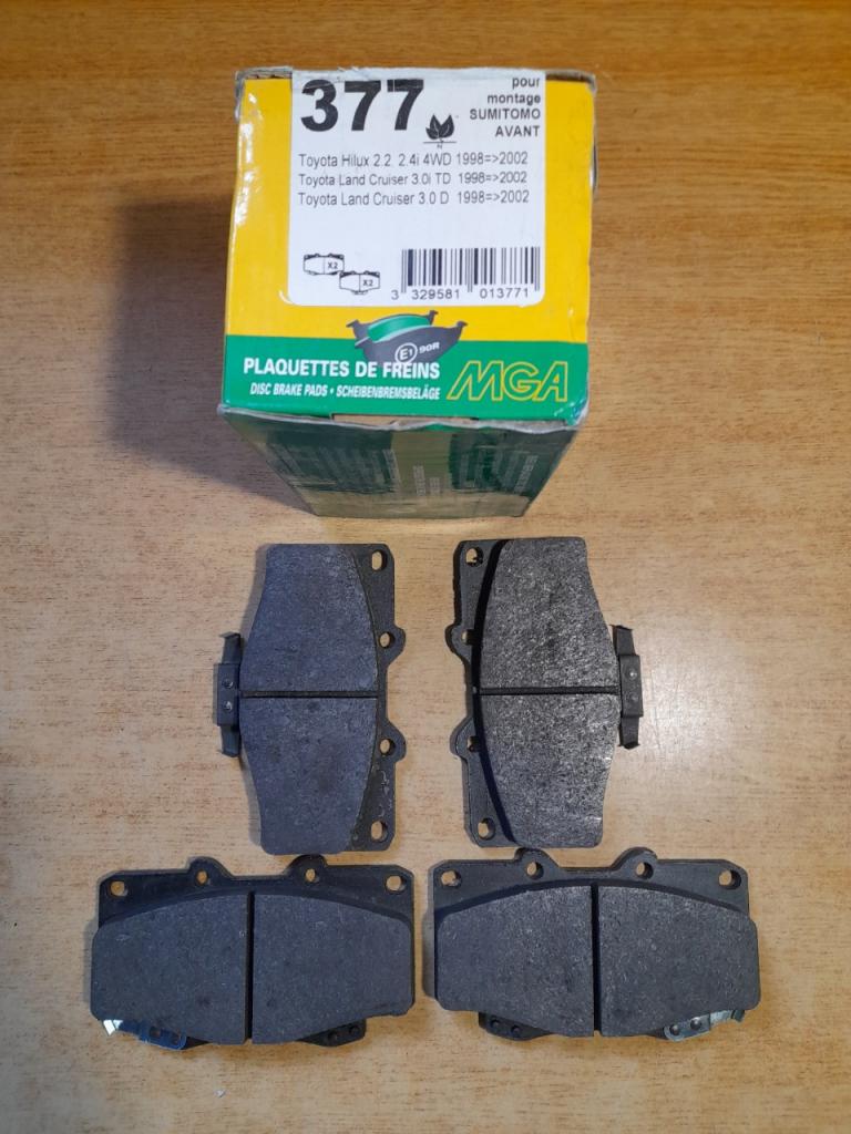 Plaquettes de frein avant Toyota hilux land cruise LesAnciennes.com