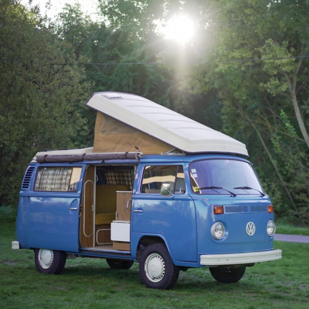 VOLKSWAGEN Combi T2B Westfalia - 1973 LesAnciennes.com