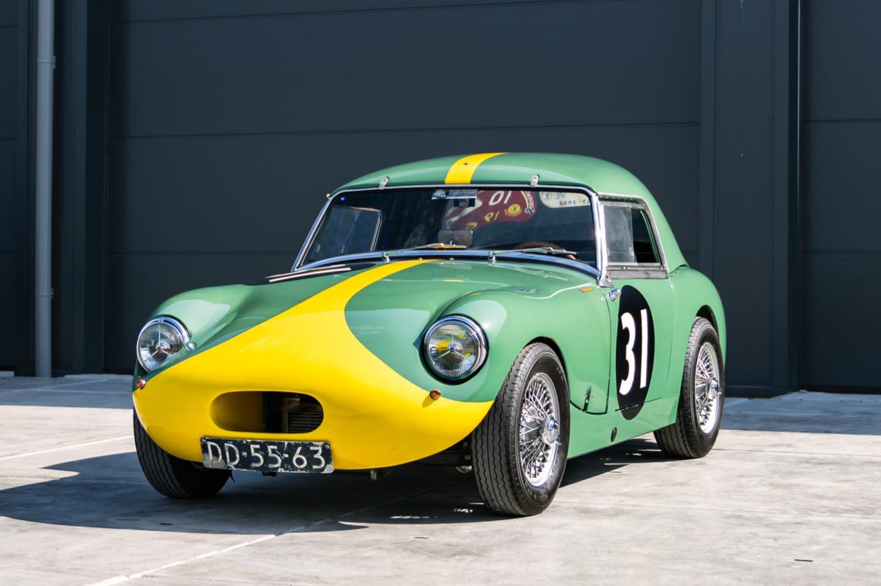 AUSTIN HEALEY Speedwell Sebring - 1958 LesAnciennes.com