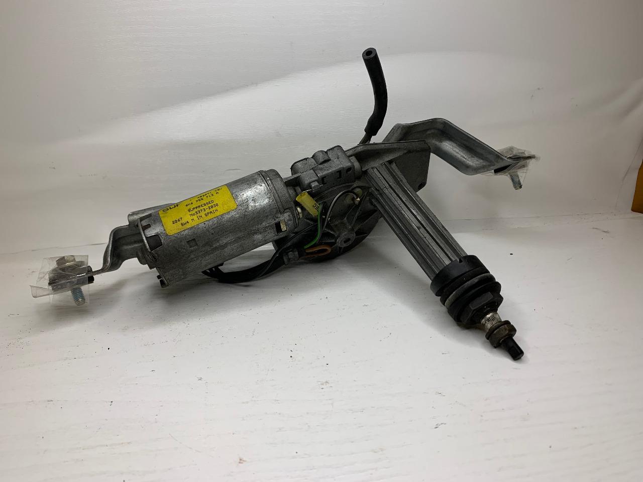 Moteur essuie glace hayon IBIZA II 1998 LesAnciennes.com