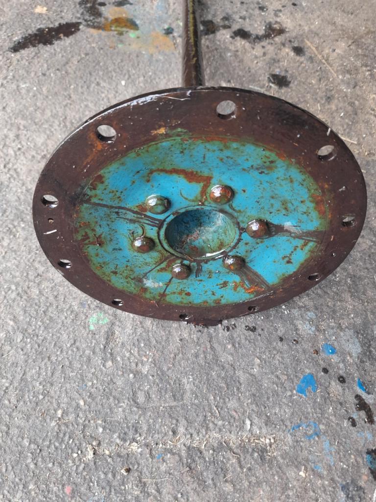 Arbre de roue DIVERS divers divers LesAnciennes.com