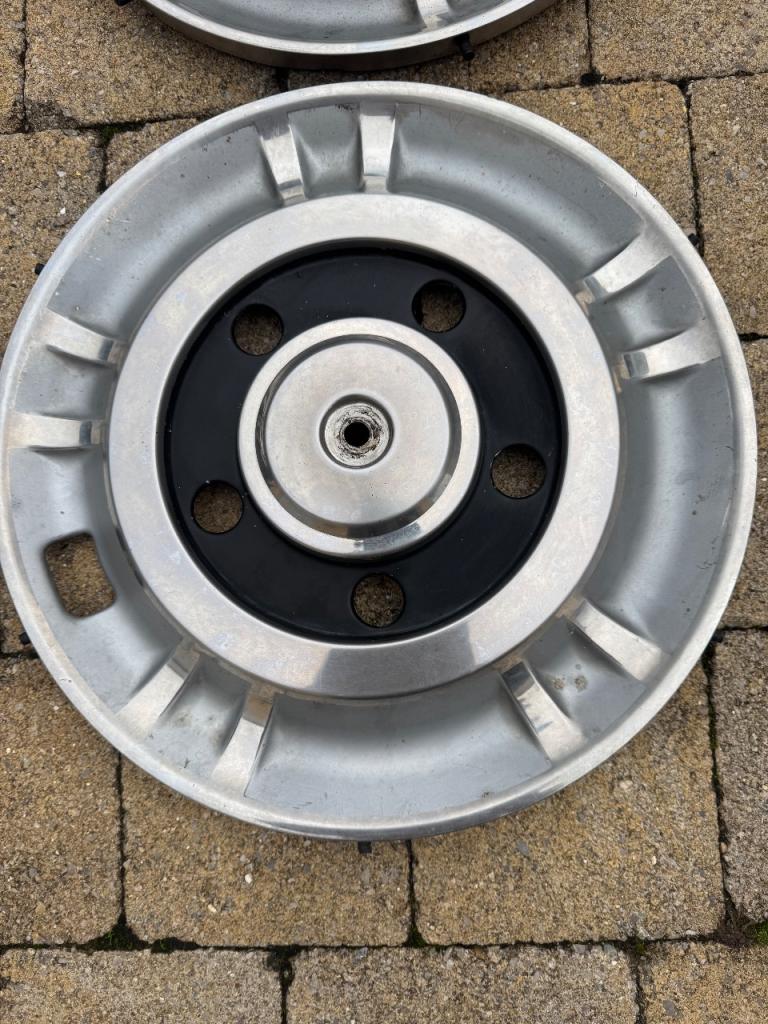 Enjoliveurs CITROEN SM LesAnciennes.com