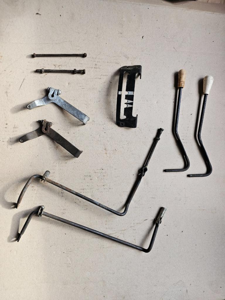 Systeme réglage hauteur CITROEN DS LesAnciennes.com