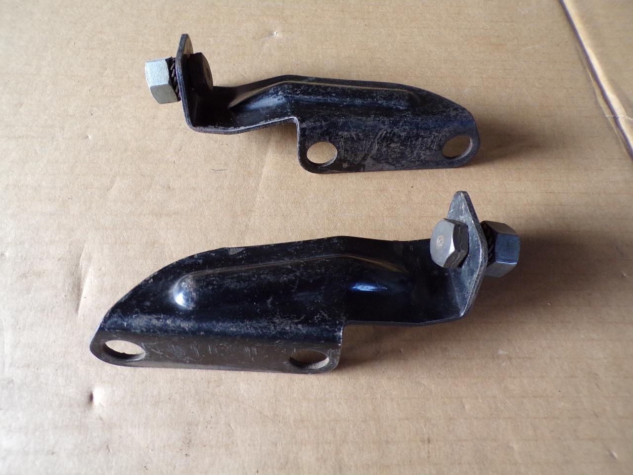 Supports pare-choc AV CITROEN DS LesAnciennes.com