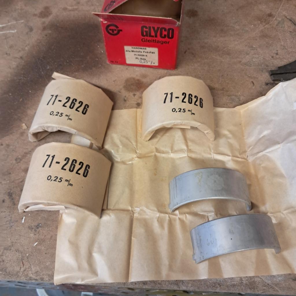 Jeu de coussinets HANOMAG F45 F65 neuf LesAnciennes.com