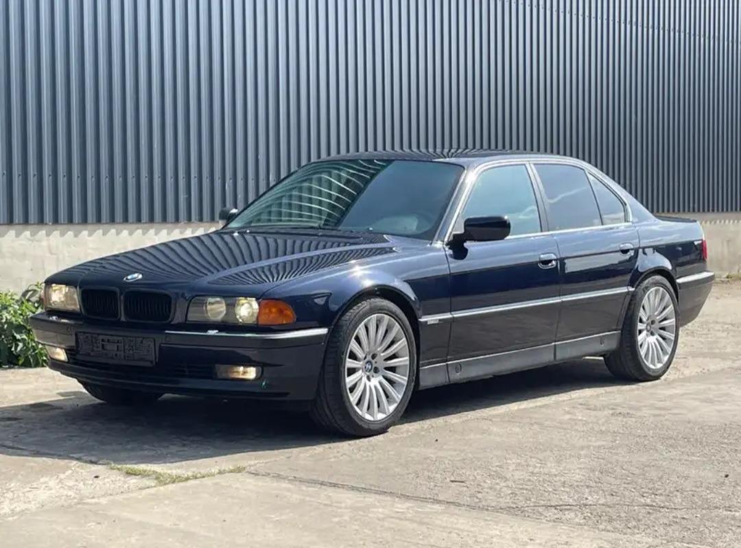 BMW 740i E38 4.4 V8 286 cv - 1997 LesAnciennes.com