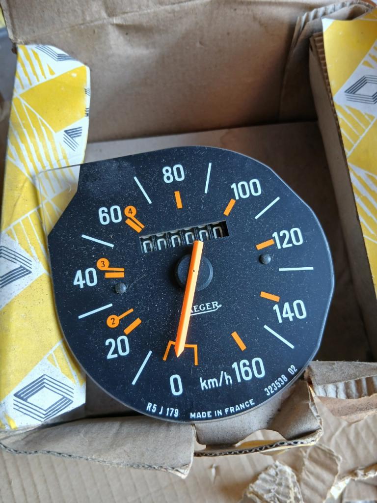Fond de compteur RENAULT 5 (R5) LesAnciennes.com