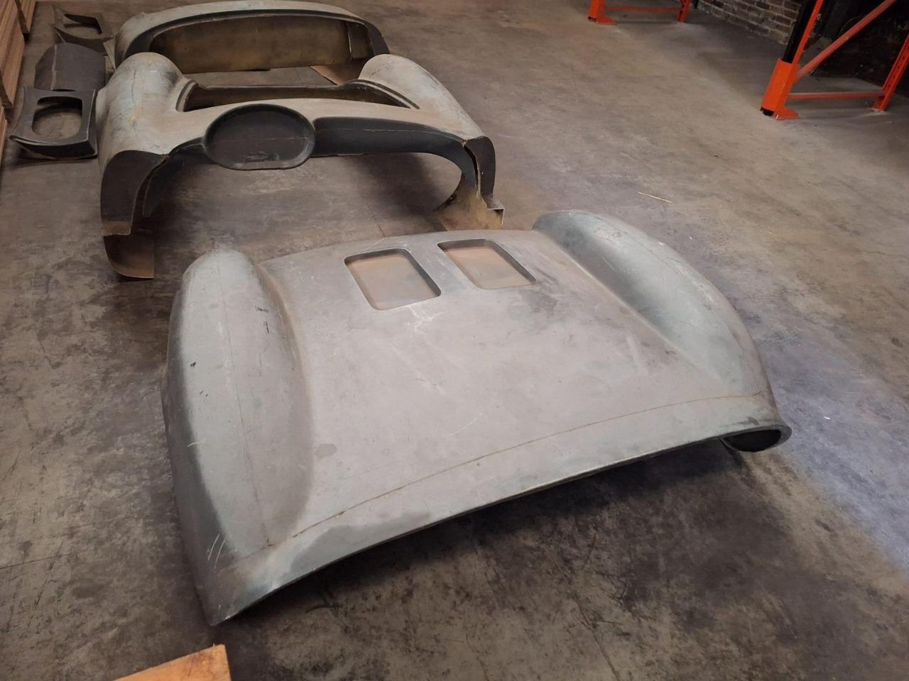 Coque PORSCHE 550 Spyder (replica) LesAnciennes.com