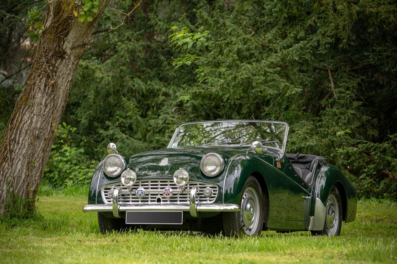 TRIUMPH TR3A - 1961 LesAnciennes.com