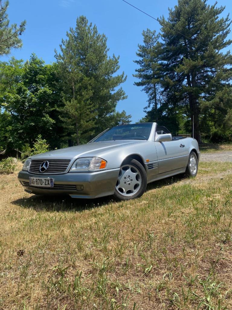 MERCEDES 300 SL roadster - 1993 LesAnciennes.com