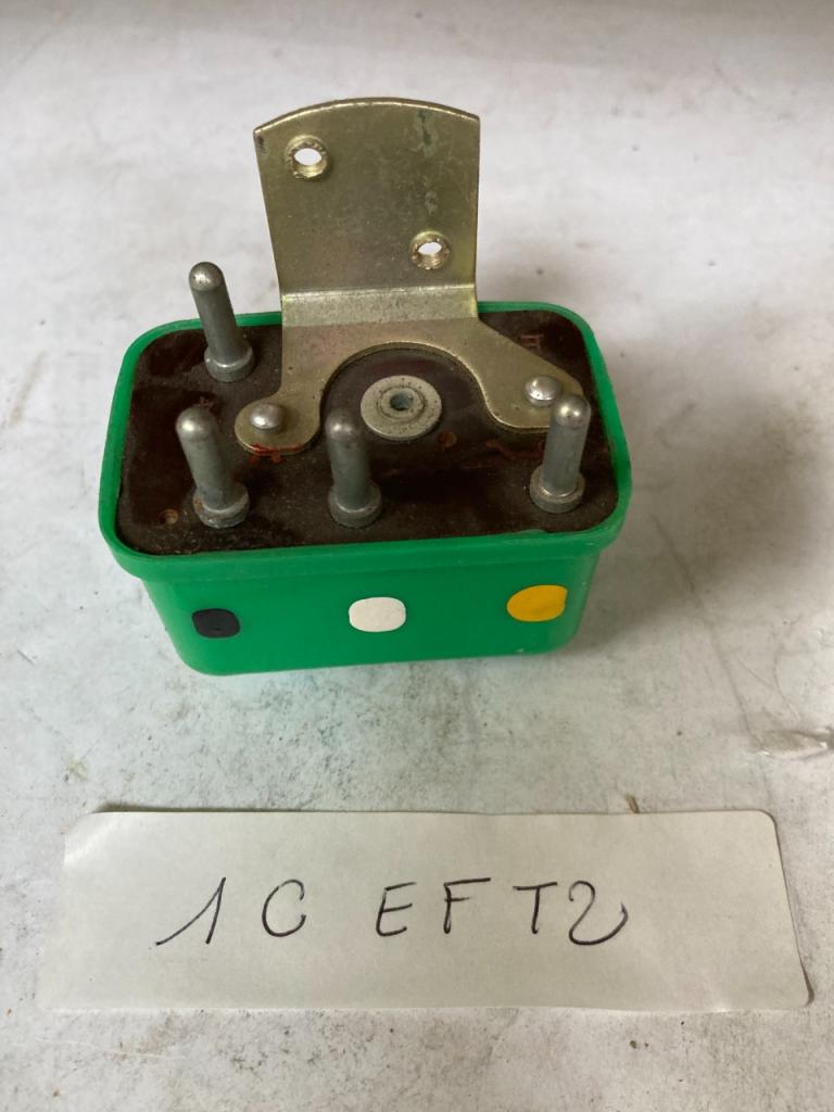 Relais déviateur CITROEN SM LesAnciennes.com