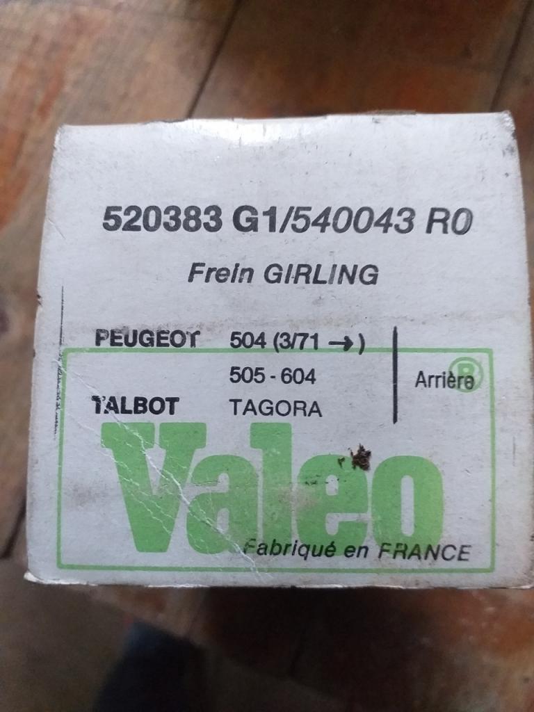 Plaquette de freins PEUGEOT 504 LesAnciennes.com