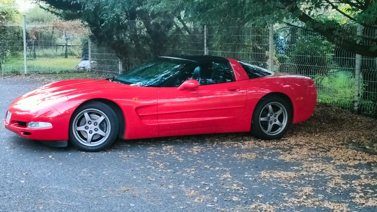 CHEVROLET Corvette C5 coupé targa - 1999 LesAnciennes.com
