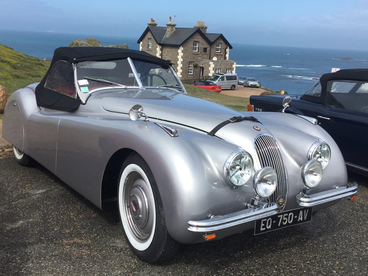 JAGUAR XK120 OTS ROADSTER - 1950 LesAnciennes.com