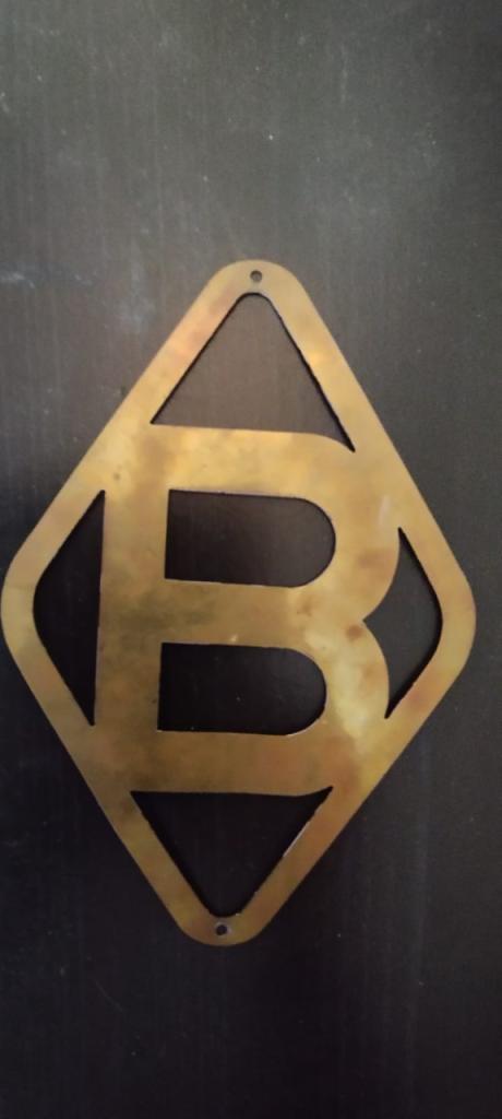 Sigle TOUTES MARQUES Toutes Marques LesAnciennes.com