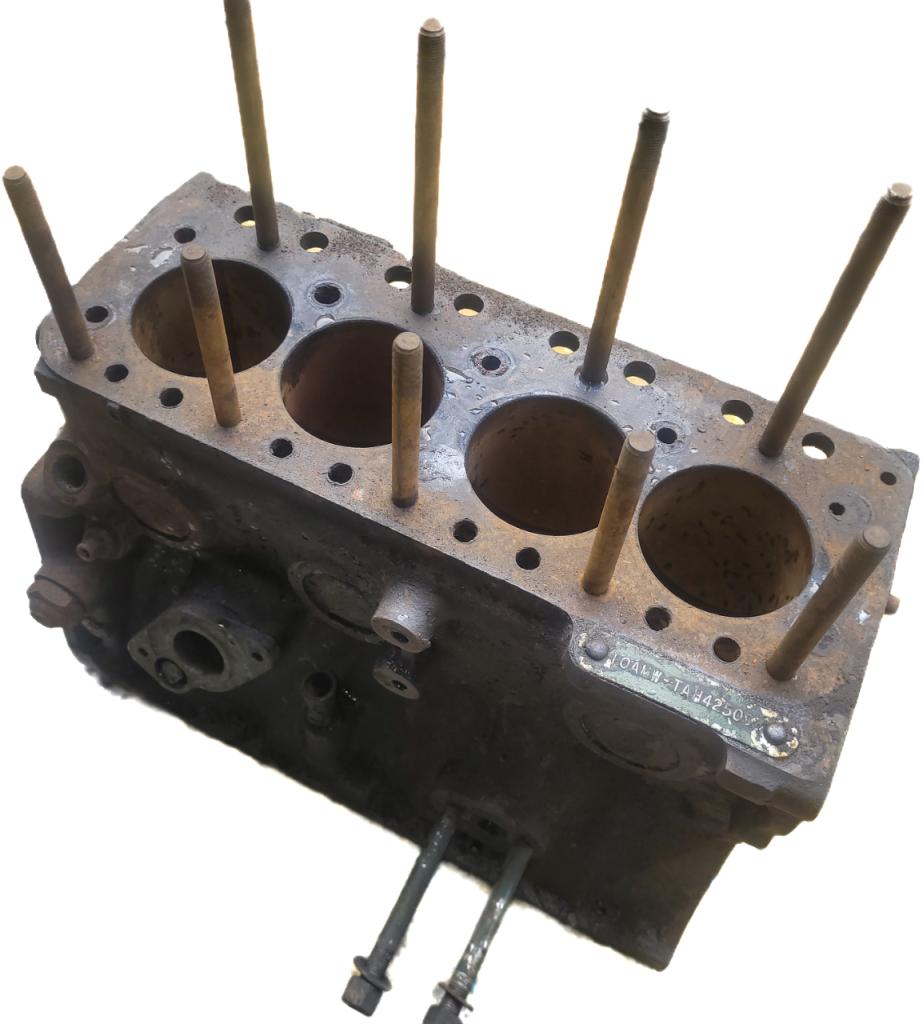 BLOC MOTEUR MORRIS 1100 ADO16 LesAnciennes.com