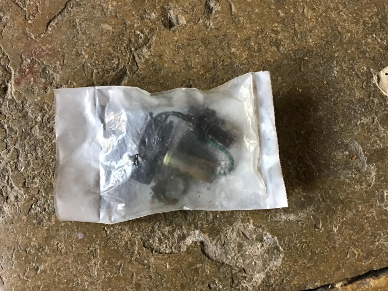 Contacts RENAULT 5 (R5) LesAnciennes.com