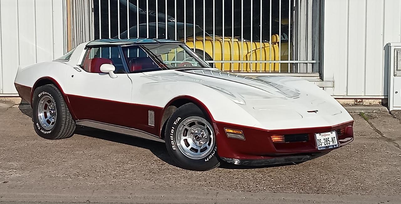 CHEVROLET Corvette C3 - 1981 LesAnciennes.com