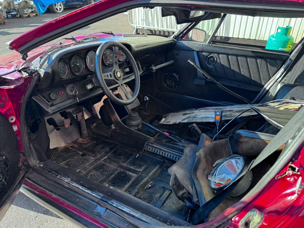 Pièces Porsche 911 2.2 E 1970 - demontage en cours à vendre