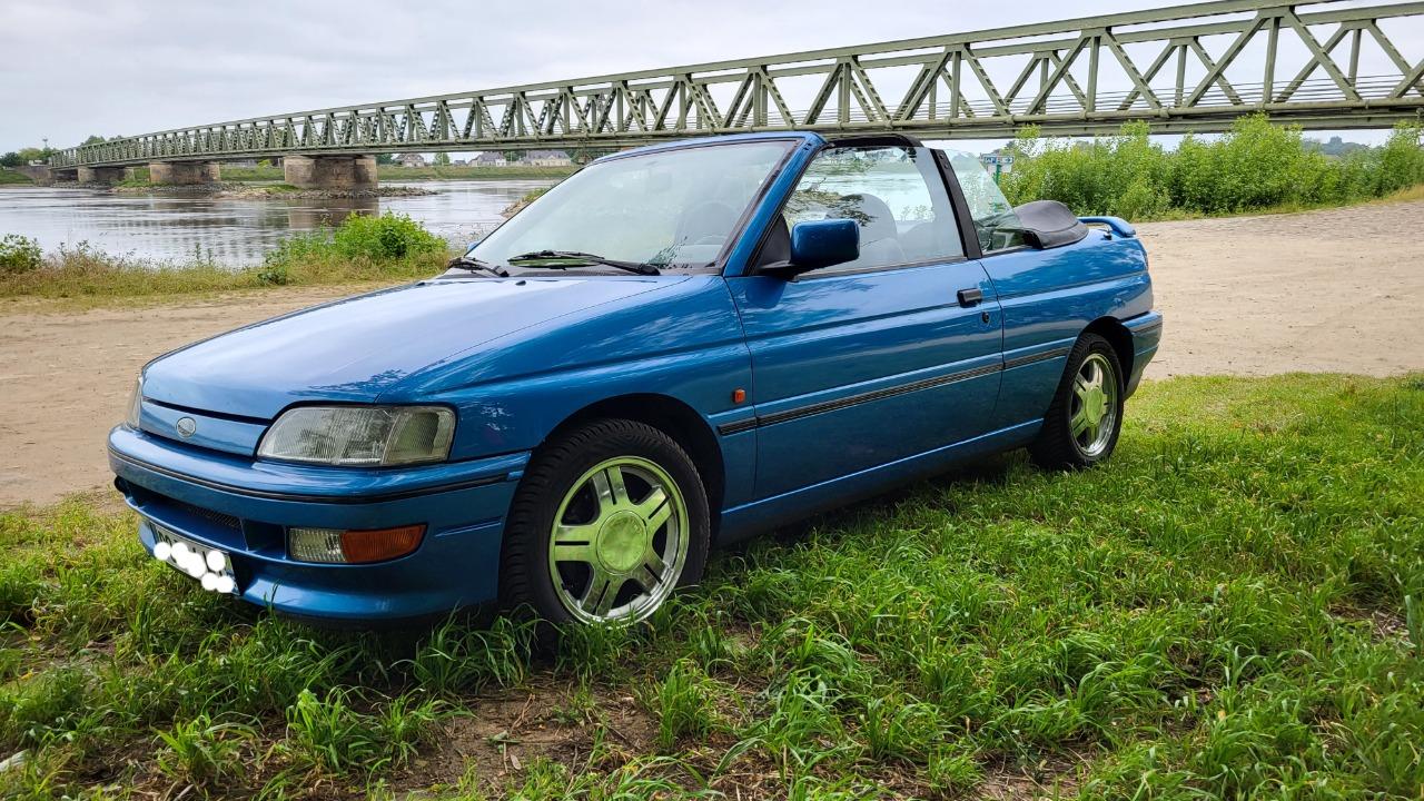 FORD Escort CALIFORNIA - 1992 LesAnciennes.com