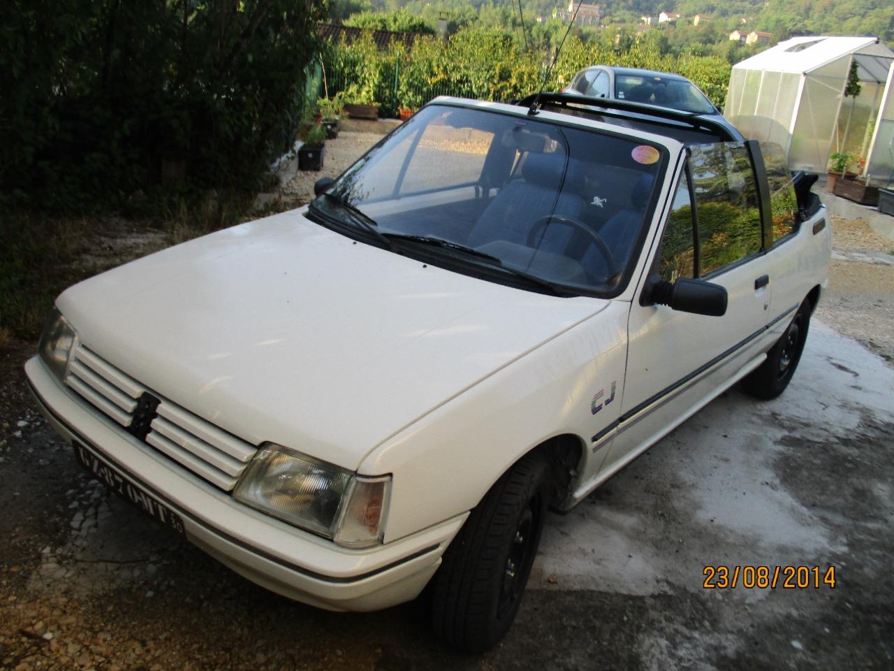 PEUGEOT 205 cabriolet - 1994 LesAnciennes.com