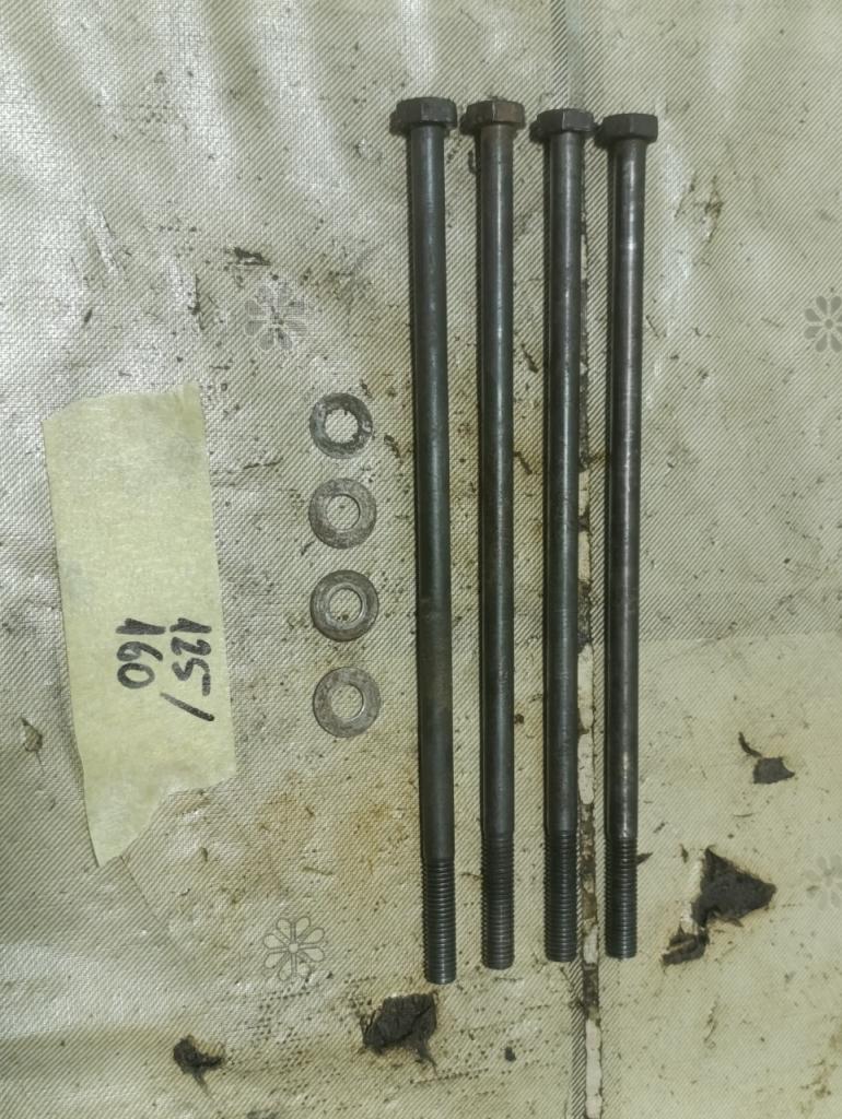 Vis de culasse pour Ducati 125 et 160 LesAnciennes.com