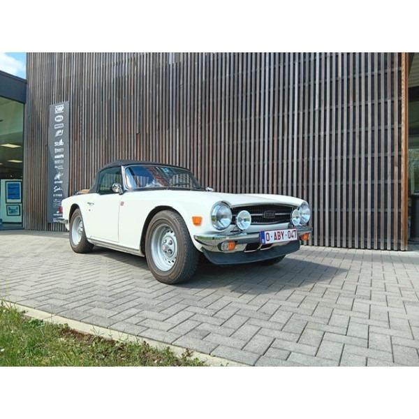 TRIUMPH TR6 - 1975 LesAnciennes.com