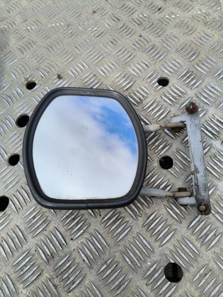 Rétroviseur extérieur gauche ou droite LesAnciennes.com