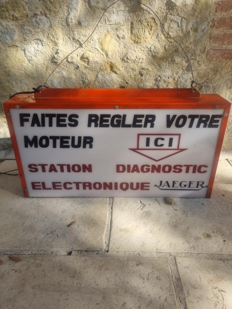 ENSEIGNE LUMINEUSE VINTAGE JAEGER LesAnciennes.com