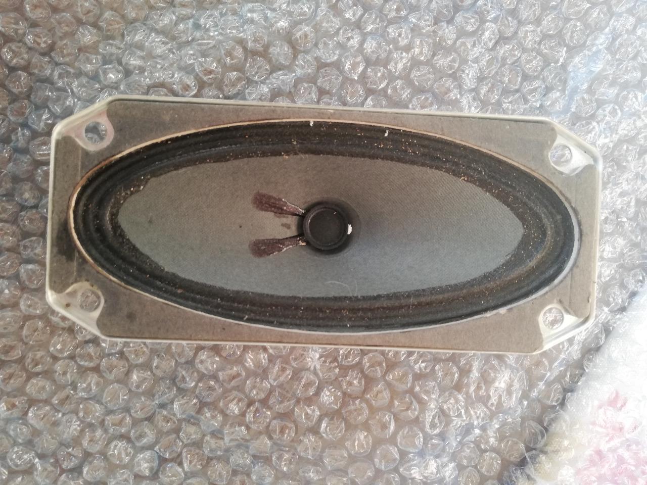 CITROEN DS haut parleur sur tableau de bord neuf LesAnciennes.com