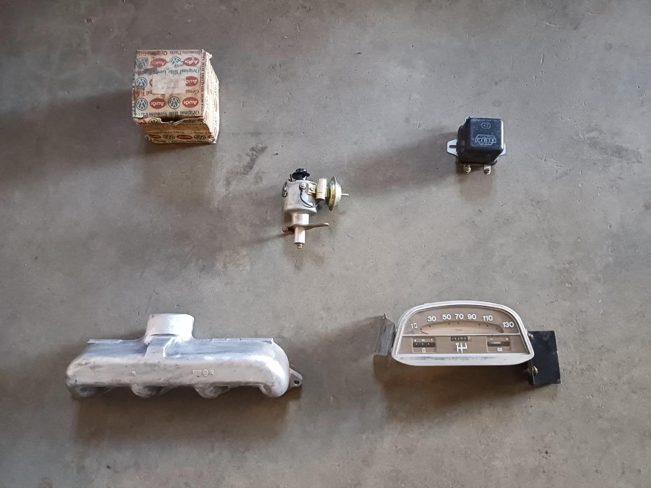 Pièces RENAULT Dauphine R 1090 LesAnciennes.com