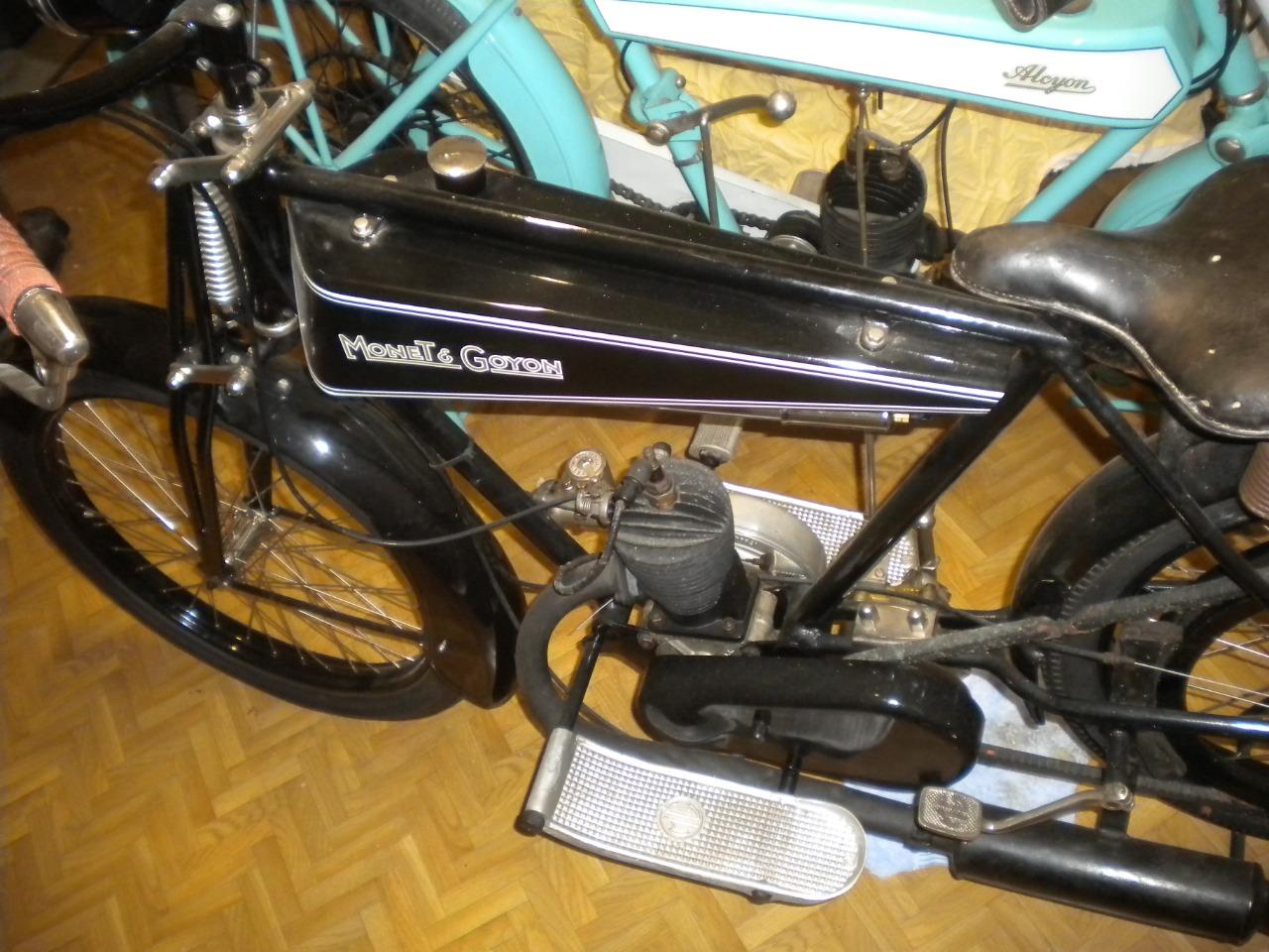 MONET GOYON 147 type Z entre tubes courroie - 1925 LesAnciennes.com