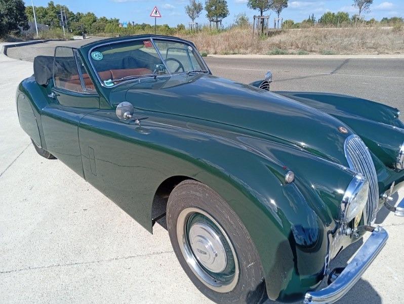JAGUAR XK120 cabrio drophaid - 1953 LesAnciennes.com
